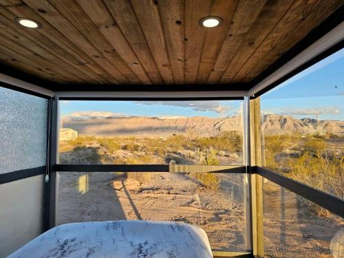 Arizona Adventure Awaits: Glamping Rental Offering Exquisite Views in 米德維尤