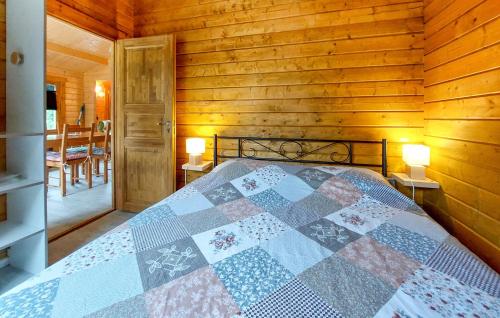 2 Bedroom Lovely Home In Chenac-Saint-Seurin-D' in Cozes