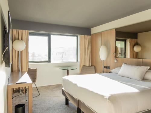 Pullman Bordeaux Lac in Le Lac