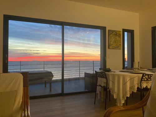 Nouvelle Villa Cap Corse Vue Mer et Piscine 3km Bastia in San Martino Di Lota