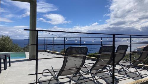 Nouvelle Villa Cap Corse Vue Mer et Piscine 3km Bastia in San Martino Di Lota