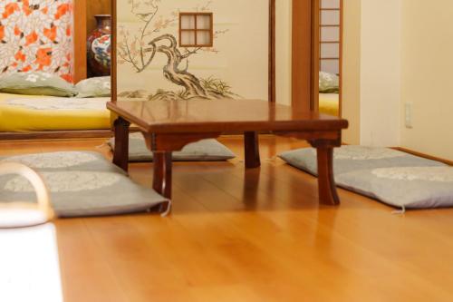 Shinsaibashi 梅の居