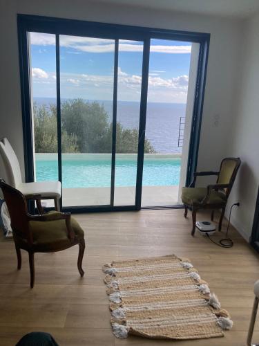 Nouvelle Villa Cap Corse Vue Mer et Piscine 3km Bastia in San Martino Di Lota