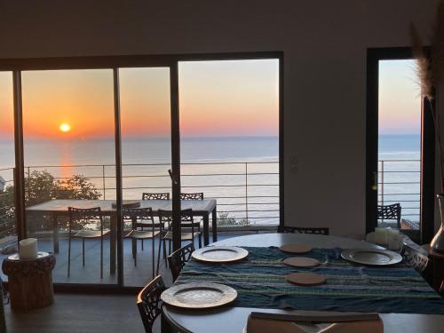 Nouvelle Villa Cap Corse Vue Mer et Piscine 3km Bastia in San Martino Di Lota