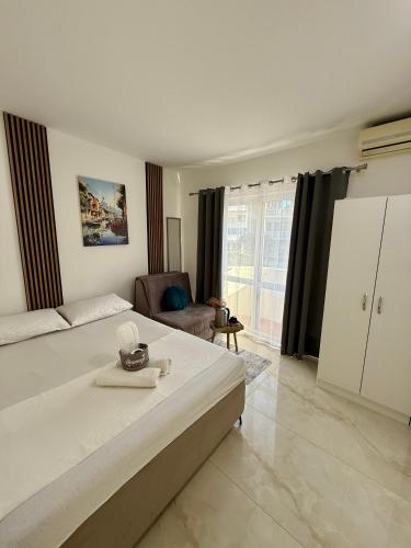 Guest house, Small beach