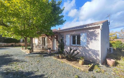 3 Bedroom Gorgeous Home In Saint Chinian