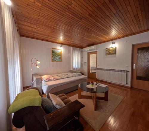 Apartma Mika