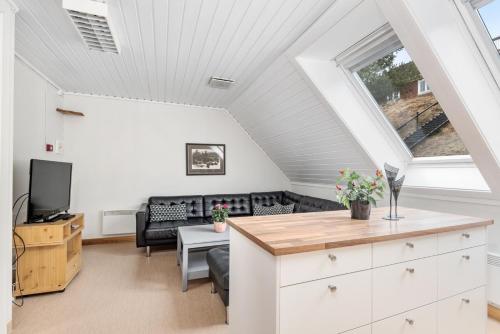 Flott bofellesskap , inkludert internett og strøm! Grillområde med jacuzzi! (Flott bofellesskap , inkludert internett og strøm! Grillomrade med jacuzzi!) in เอลเวรุม