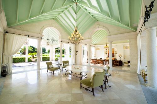 Lobby, The Palms Turks and Caicos in Providenciales