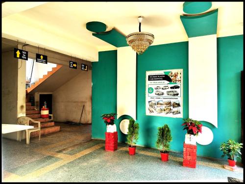 Intrare, Hotel Natraj Railway Station in Aurangabad