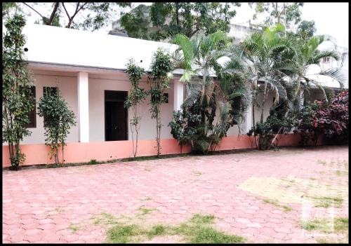 Garten, Hotel Natraj Railway Station in Aurangabad