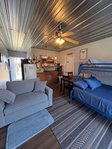 Doug and Cindys Back Forty Bunkhouse