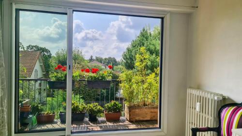 Балкон/тераса, Casalionel Peace and quiet just 25 min from Paris and Versailles in Льо Везине