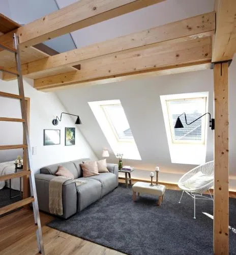 KönigsSCHLAF No7 - Dachwohnung mit Galerie im Herzen von Konstanz in Konstanz, Deutschland