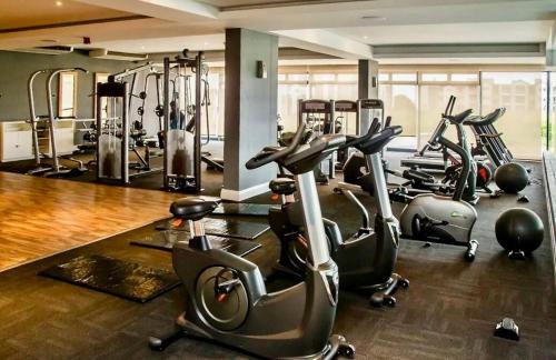 Beach, Restaurants, Shopping, Park, Pier - nearby in อัมห์ลังการ็อค