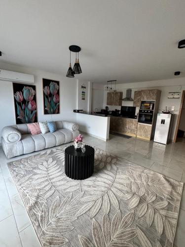 Sea breeze apartment kikambala in קיליפי