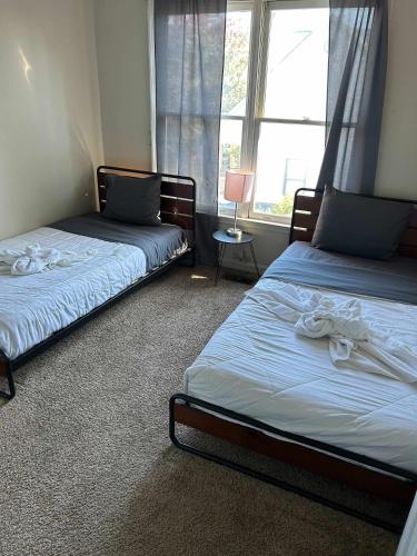 The Parkside Townhome Updated, Smoking Allowed in Columbus, USA
