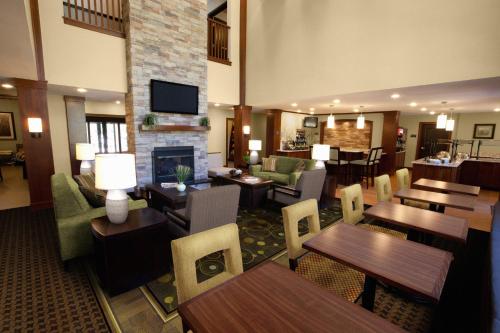 Staybridge Suites Irving Las Colinas - 로비