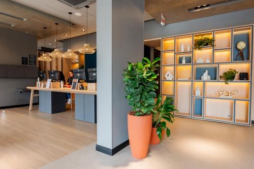 Empfangshalle, ibis Navegantes Itajai in Itajai