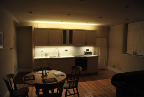 Victorian Annexe - Bath - main image