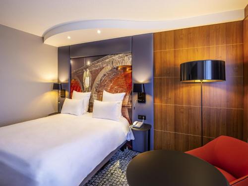 1 queen bed