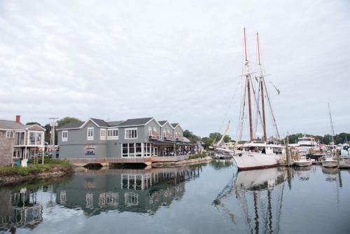 ทัศนียภาพภายนอกโรงแรม, The Boathouse in คีนเนบังก์พอร์ต (ME)