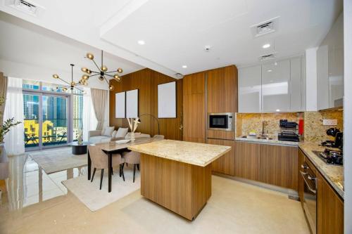 Imperial Avenue 2BR Burj Khalifa View Infinity Pool Downtown - image 12