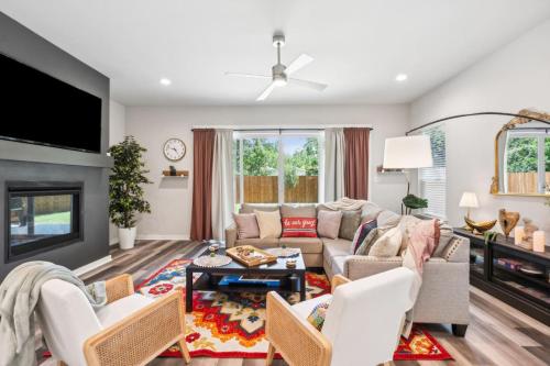 Joyous 3BD House in the heart of Fort Worth – khách sạn tại Westover Hills