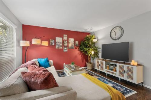 Intimate 2BD TCU Walkable – khách sạn tại Mistletoe Heights