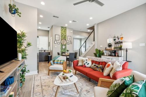 Charming 2BD Townhouse in the Heart of FortWorth – khách sạn tại Mistletoe Heights