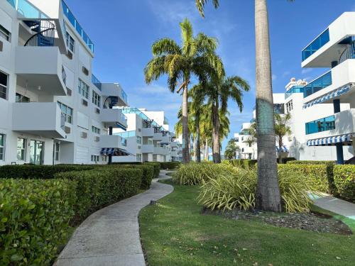 花園, Resort Style, 2 King Master Suites, Beach & Pool in 洛伊薩