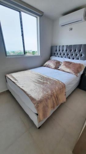 Apartamento completo con vista a la ciudad - image 3