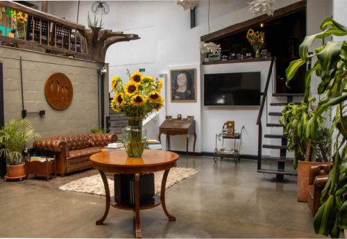 Exterior view, Hotel Quinta Bolivar in Bogotá