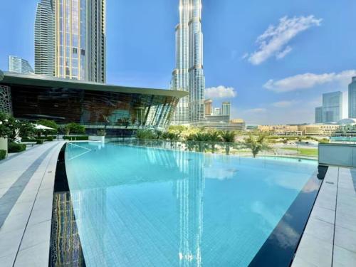 Luxury Living with Full Burj Khalifa & Fountain - image 12