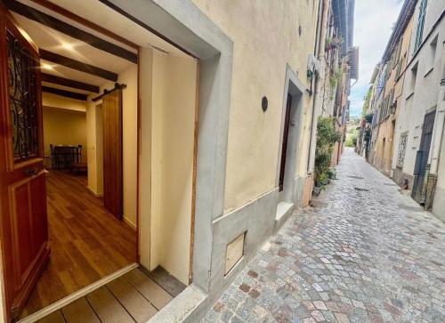 Jolie studio - 2 personnes - Saint laurent du Var in Mercantour