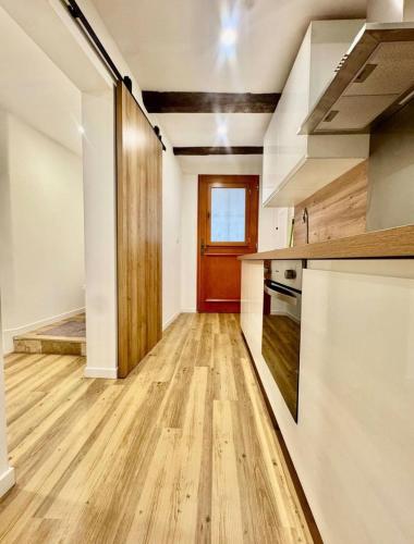 Jolie studio - 2 personnes - Saint laurent du Var in Mercantour