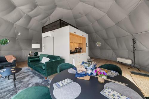 Glamping Getaway at 'The Coyote Dome' in Franklin in Oneonta (New York)