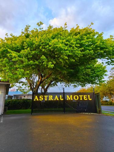 Astral Motel - Wanganui