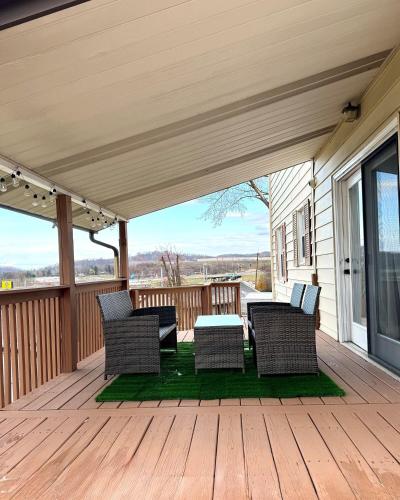 Cozy house for small or big group in Bridgeport WV in Bridgeport (WV)