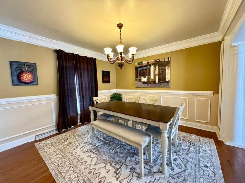 Cozy house for small or big group in Bridgeport WV in Bridgeport (WV)