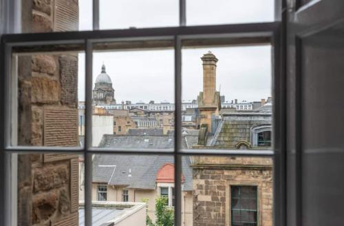 Luxury 3 Bedroom Apt On Edinburgh's Royal Mile, Edimburgo (foto 3)