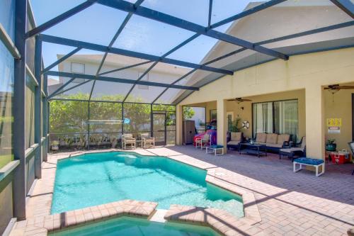 Sunny Villa w/ Lanai: 17 Mi to Disney! – khách sạn tại Davenport