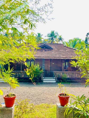 Mundro Garden Homestay - Chirakkara