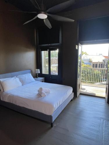 Glengarry Castle Hotel in Central