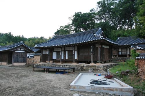 Jinrae Lee's Traditional House