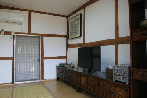 Jinrae Lee's Traditional House