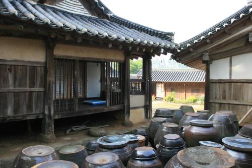 Jinrae Lee's Traditional House