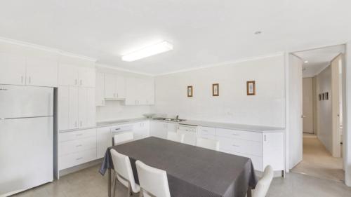 Instalaciones, Sand N Sun - Opposite The Beach in Avoca Beach