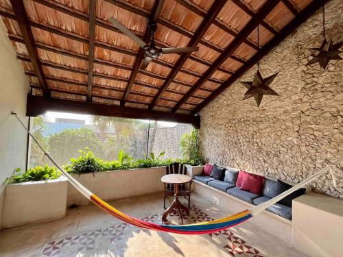 Authentic Mérida Stay w Pool for Families and Friends