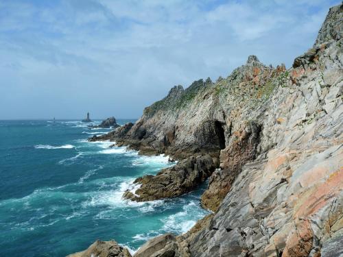 Apkārtne, Stay near Pointe du Raz & Beach in Pont-Croix